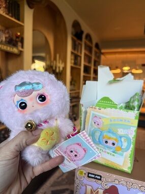 Spring flower oo Pink Plush Kawaii Doll Keychain with Bell